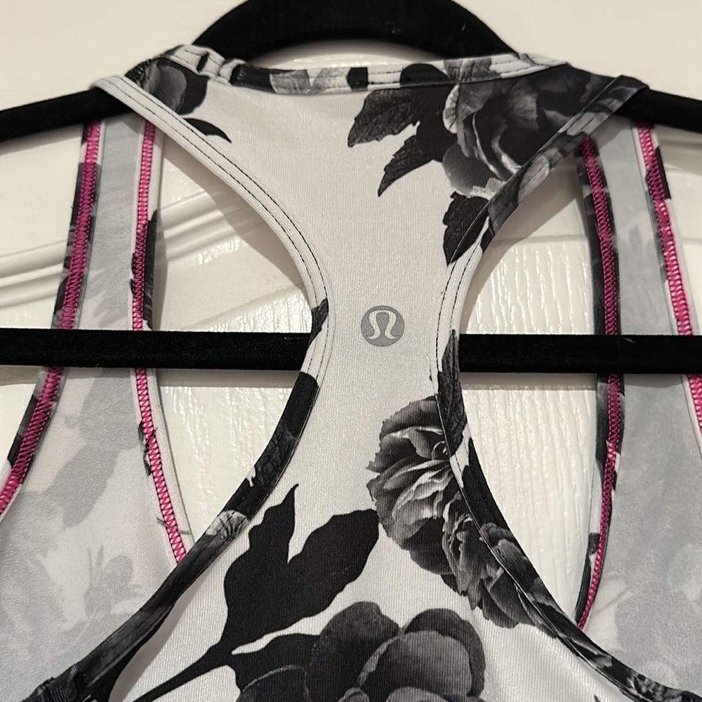 Lululemon Racerback Tank - Size 6 - Picture 3 of 4
